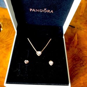 Beautiful Pandora heart set, necklace and earrings